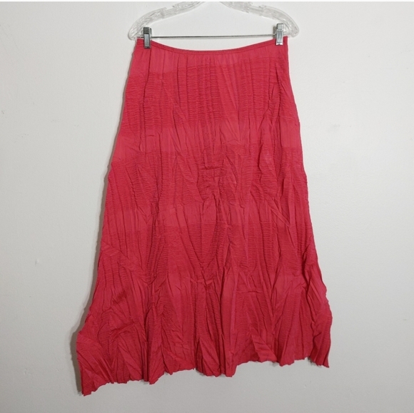 Dresses & Skirts - Lëiko Made in France Pink Crinkle Finish Asymmetric Midi Skirt Women's Size 12